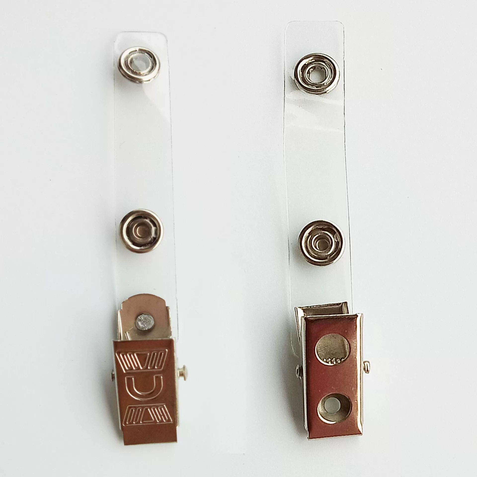 Оптовая продажа фабрики одно отверстие двойное отверстие металлический зажим значок клип бренд зажим 2 отверстия 4 отверстия Железный зажим ID клип