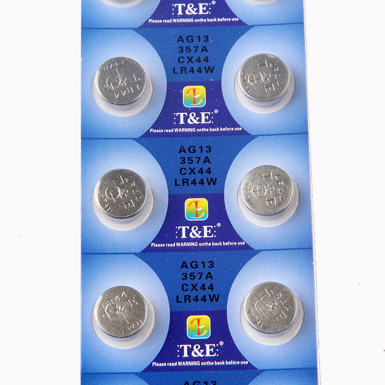 2220475207_889389382