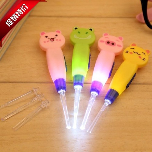 LED cartoon animal visual ear picking spoon children's electronic luminous ear picking ear picking ear picking tool wholesale