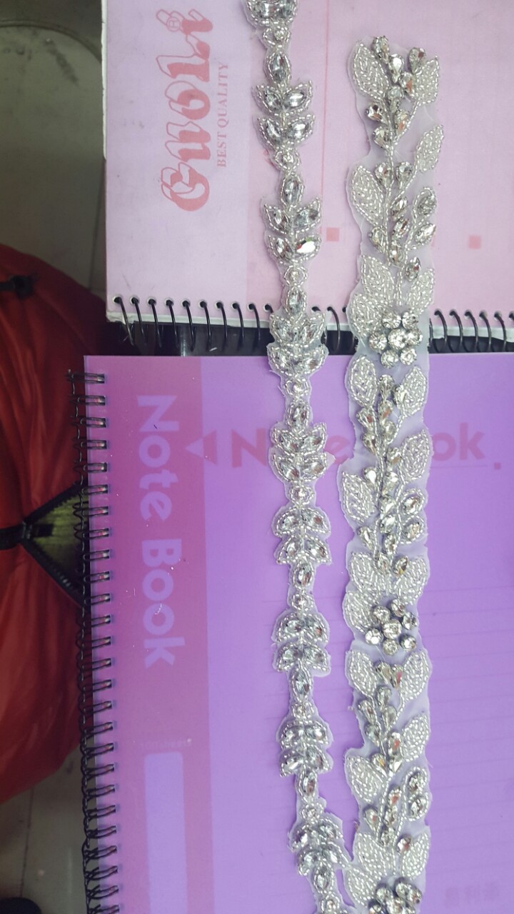 厂家供应钉珠 钉珠衣领 钻石花 万能花