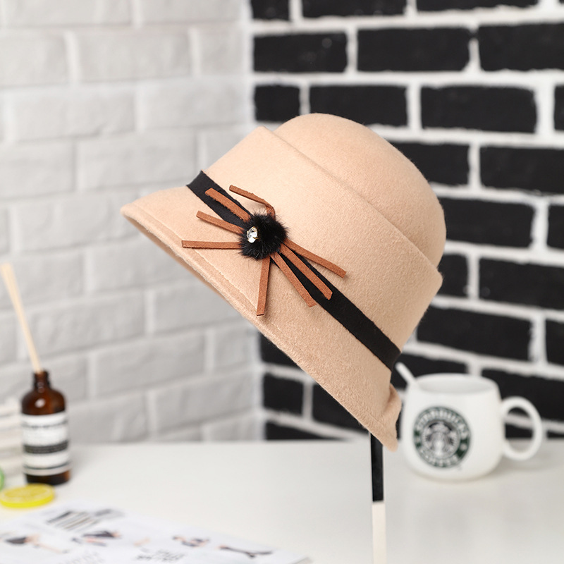 Sombrero de mujer de otoño e invierno de lana de estilo coreano con forma especial de diamantes de imitación elegante sombrero de mujer a prueba de frío cálido bombín sombrero de cuenca sombrero bolsa de pelo superior
