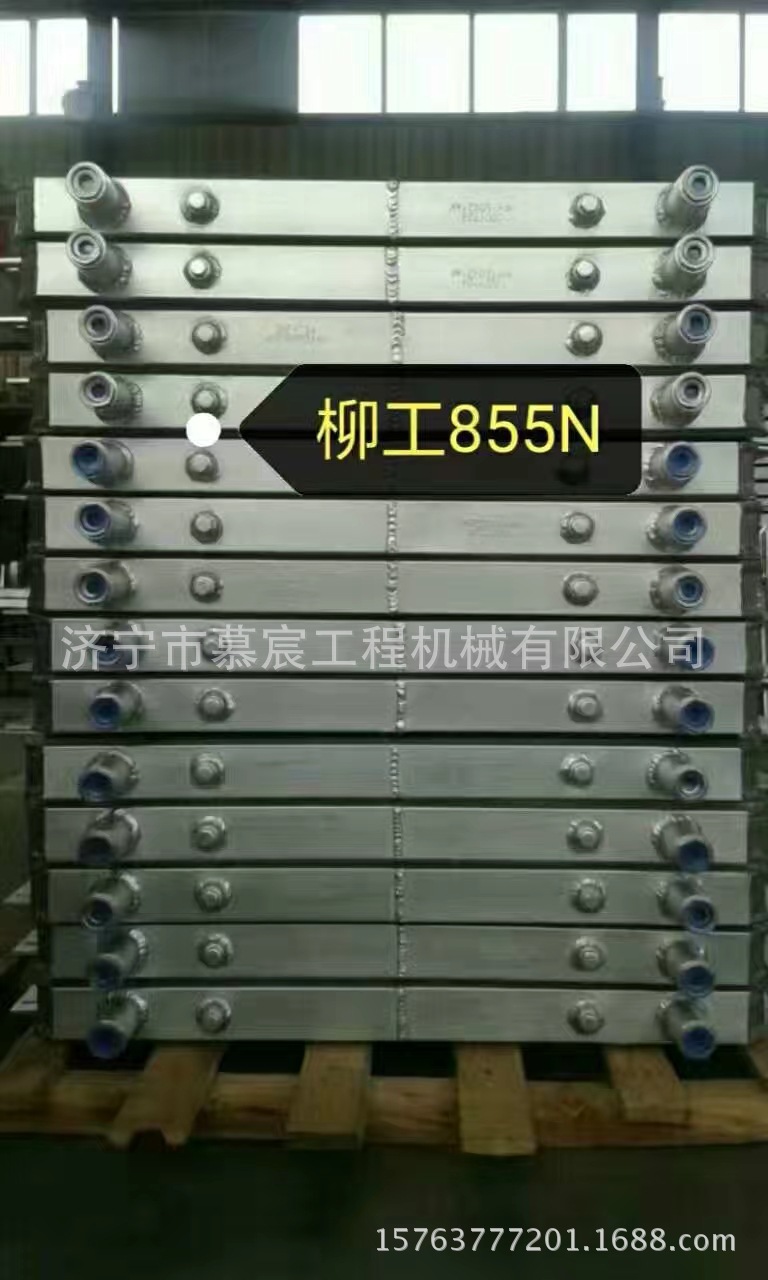 厂家供应柳工855N液压油散   装载机油散 水箱