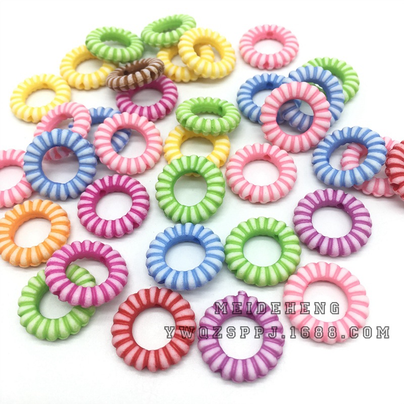 Wholesale of plastic washed striped circle beads, children's toys, beaded bracelets, necklaces and loose beads detail image 5