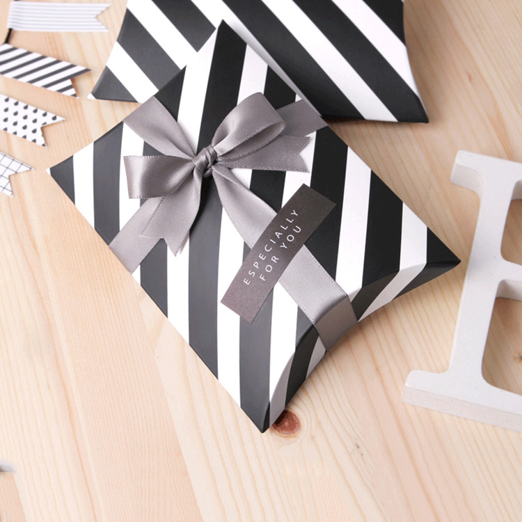 Stripe Paper Gift Wrapping Supplies display picture 4