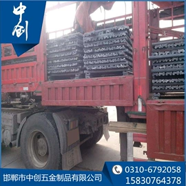 螺母;螺栓;螺柱