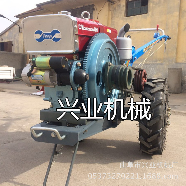 柴油12马力手扶犁地翻土打田机怎么操作