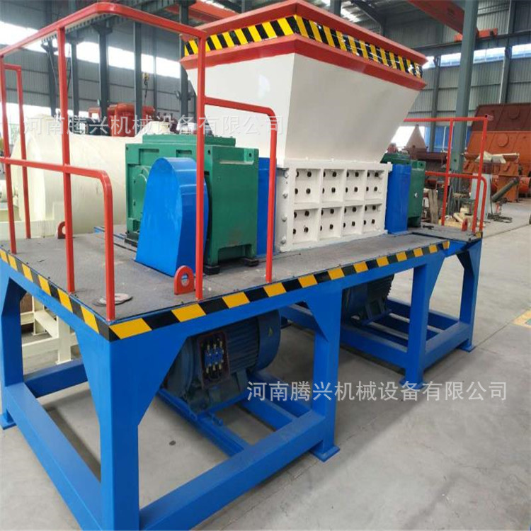 多功能塑料机 废旧金属粉碎机 双轴机 双齿滚轮胎撕碎机