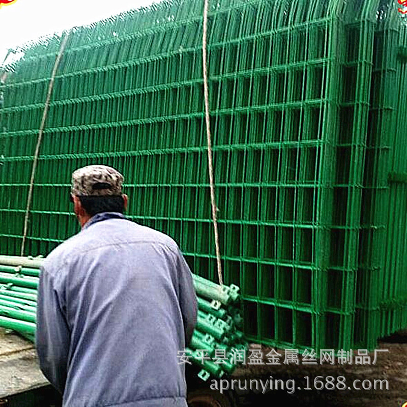 绿色双边简易护栏