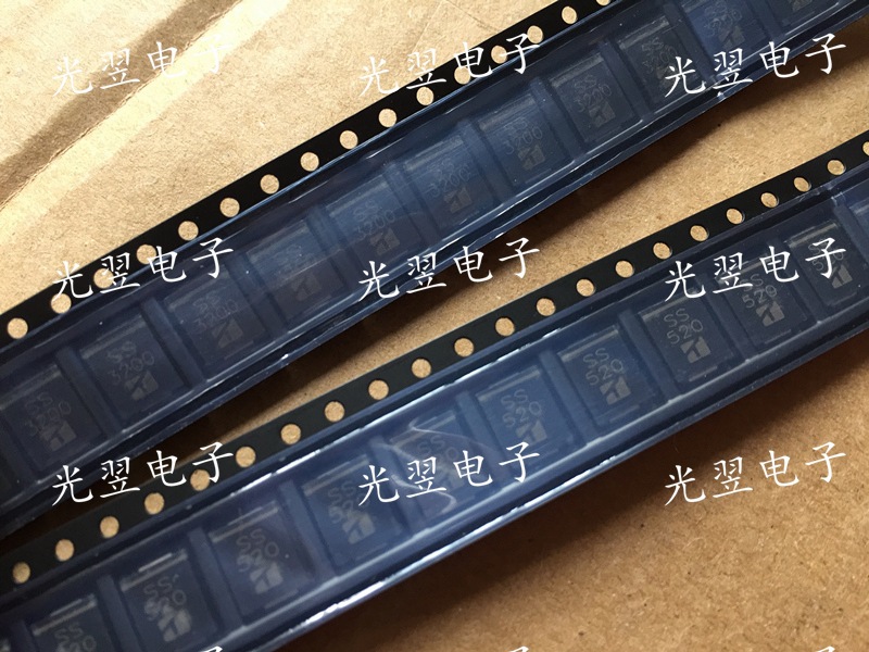 贴片肖特基二极管 SS3200 SR3200 SB3200 3A 200V SMC