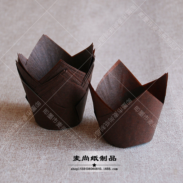 Papel europeo de calidad alimentaria de alta temperatura resistente a prueba de aceite titular de papel muffin taza de papel para hornear pastel de papel titular de la taza de la torta media