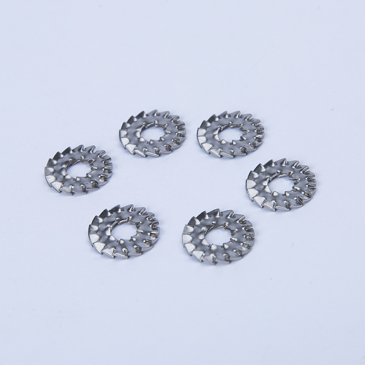 本厂大量内外不锈钢锯齿现货供应以及非标件