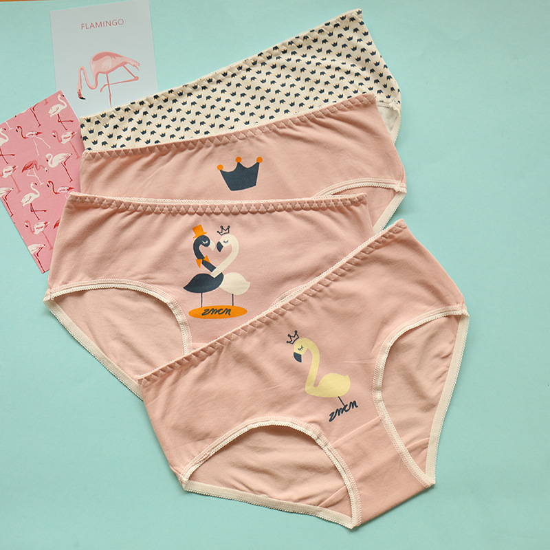 Z002 Middle-waisted Big version pure cotton lady Underwear wholesale 40 Cotton swan sexy Triangle pants