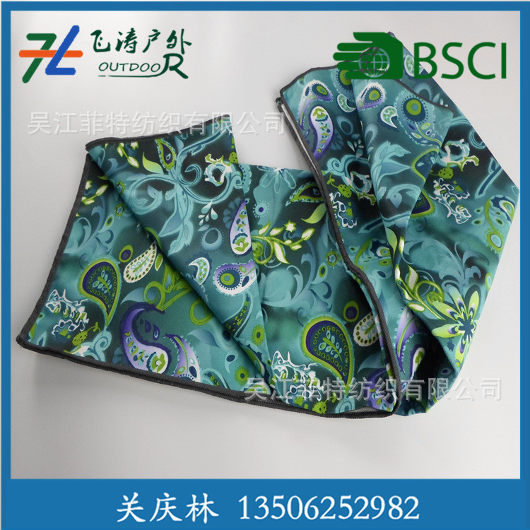 Double-sided beach quick dry towel for traveling