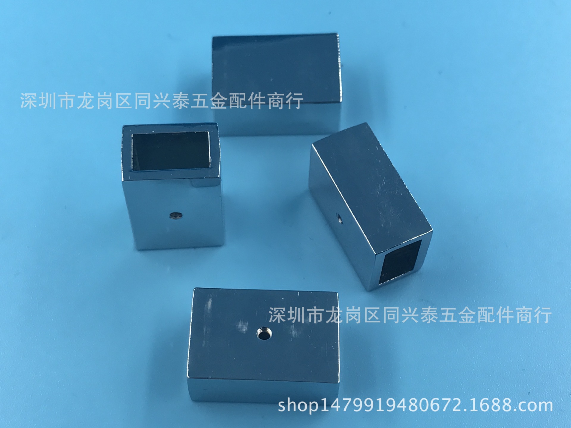箱包五金金属方形吊钟箱包五金辅料流苏吊粒定制锌合金带螺丝绳扣