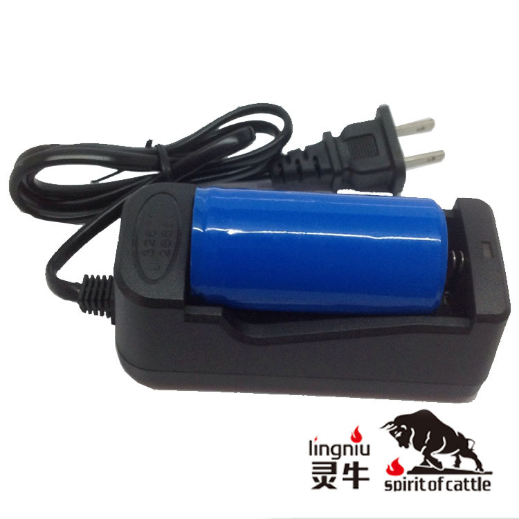 美规32650电池充电器 26650 18650单充 CE FCC认证 0.6A质量保障