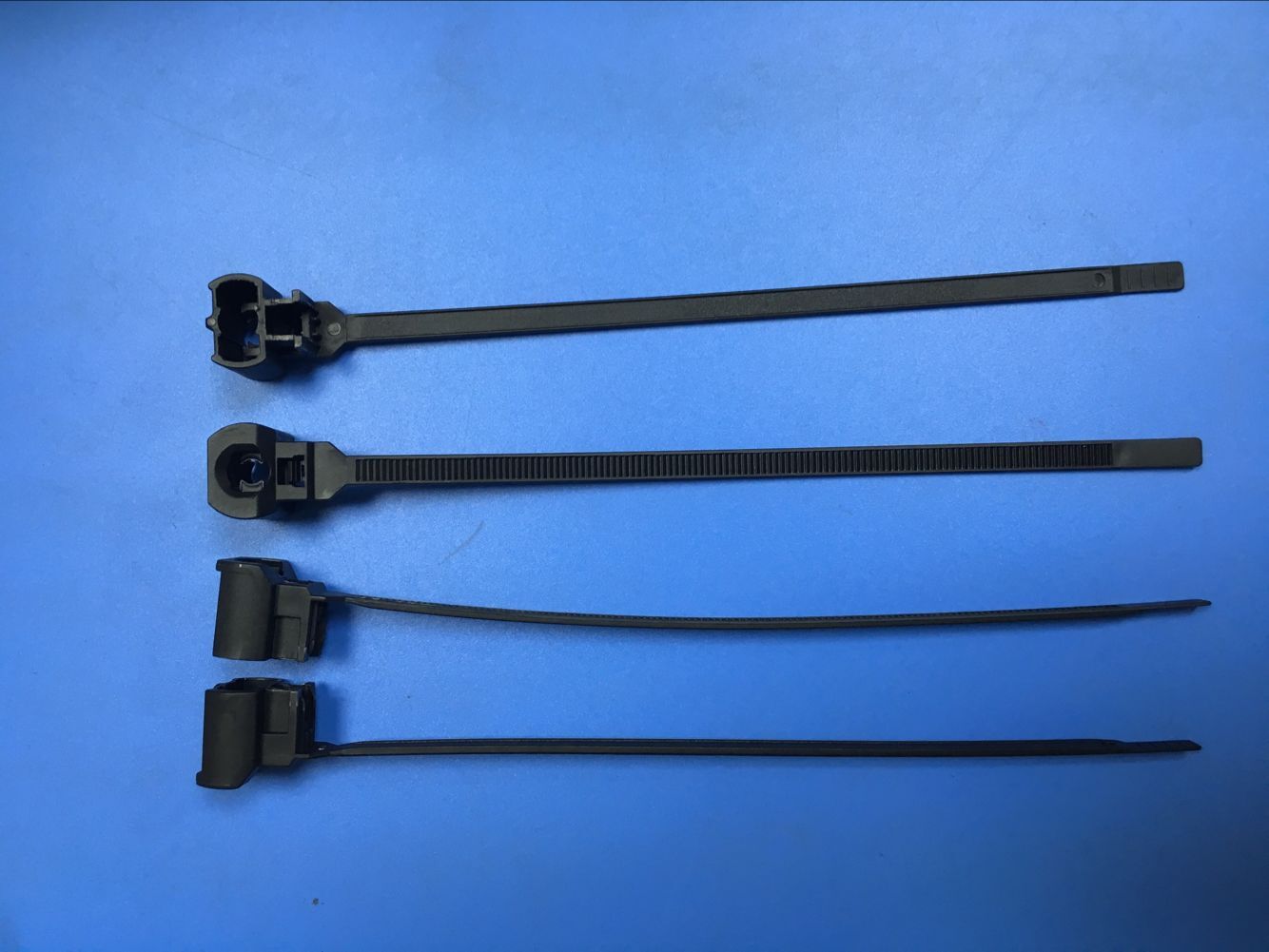 厂家供应汽车扎带 圆盘汽车插销式扎带 飞机头尼龙扎带-阿里巴巴