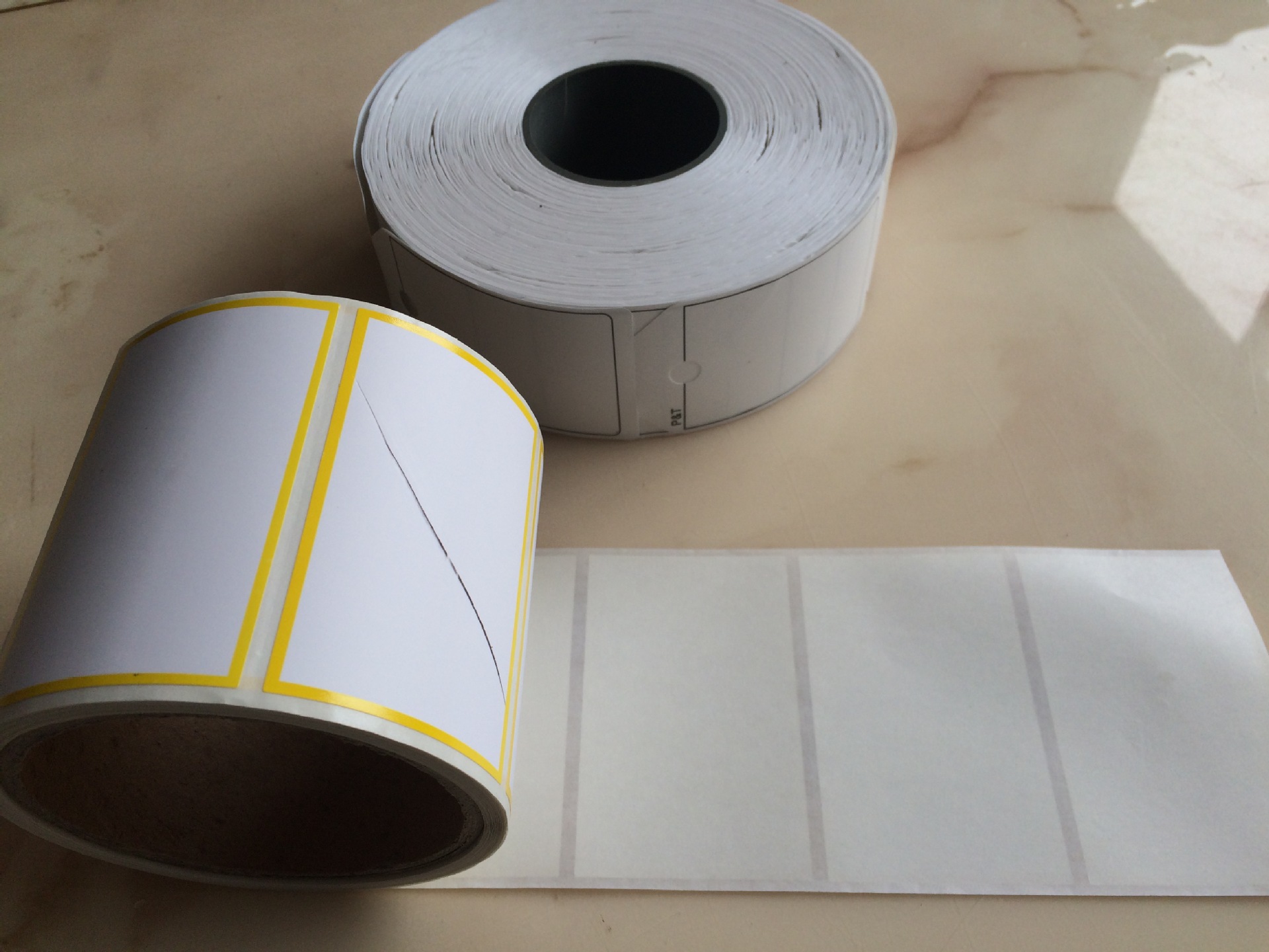 厂家直销上海FASSON BW9664标签纸厂 AVERY DENNISON不干胶材料其