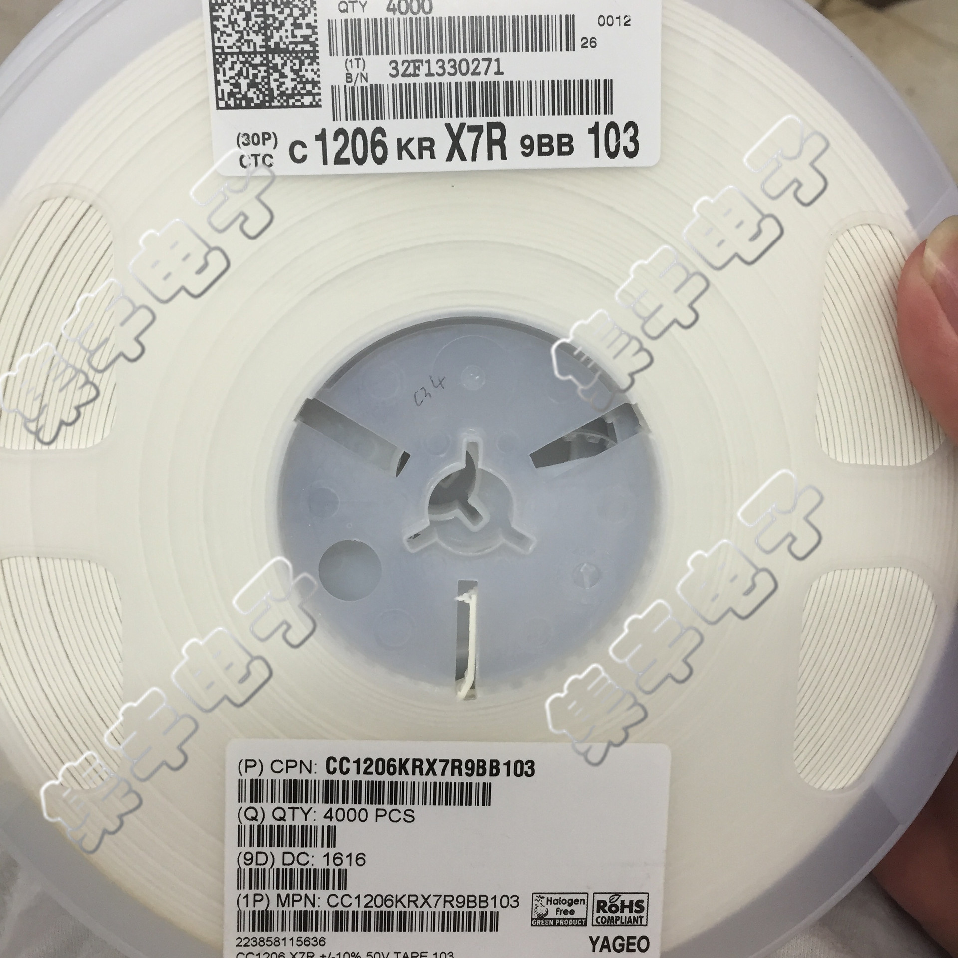 贴片国巨电容 1206(3216) 103K 10Nf 50V 10% 实物拍摄