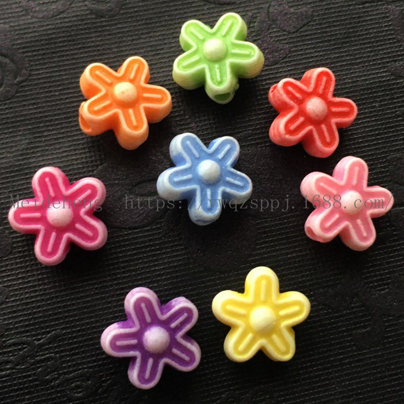 Yiwu Meideheng handmade beaded accessories and ornaments materials: colorful washed beads, flowers, heart-shaped fish, candy beads detail image 18
