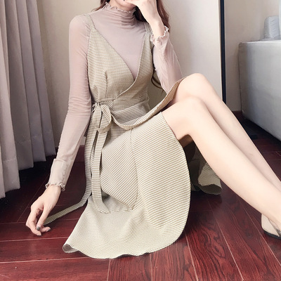 时尚套装女2017秋季新款长袖T恤打底吊带格子连衣裙两件套17920