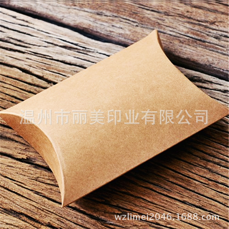 工厂直销喜糖包装盒 牛皮纸枕头盒 生日婚庆回礼伴手糖果礼盒批发