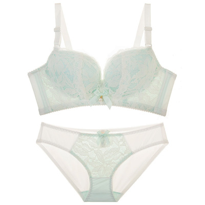 蕾丝少女内衣文胸套装日系无钢圈收副乳性感聚拢小胸罩加厚