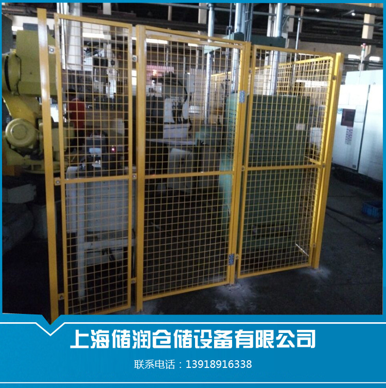 养殖铁丝网钢丝网 草坪足球场隔离防护栏 小区公园围栏围网定制