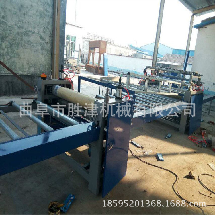 板材自动贴纸机 木纹纸贴面机熔胶防火板贴合机 PUR胶贴面机济南