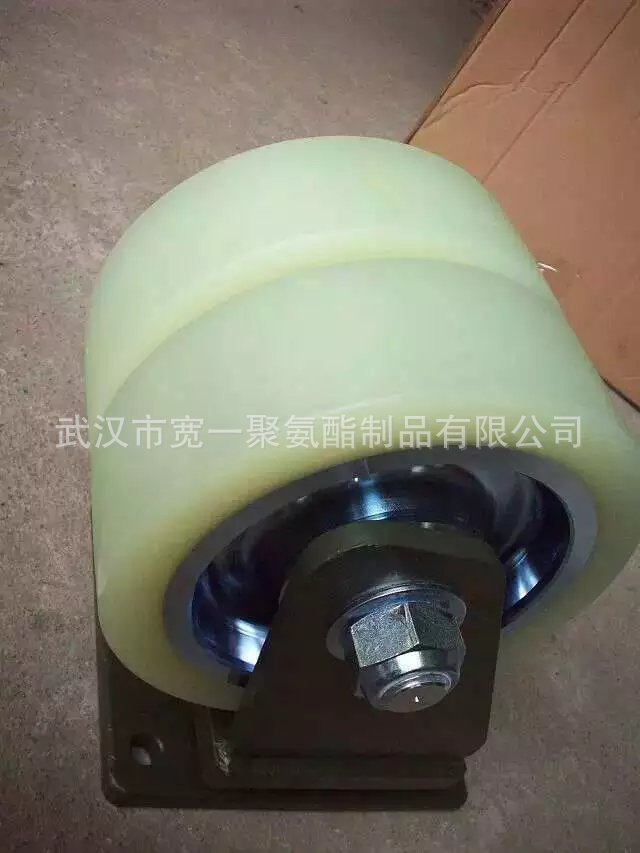 供应湖北脚轮包胶加工，载重型脚轮包胶加工，滚轮包胶加工