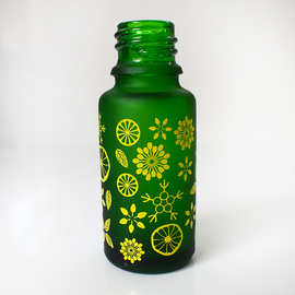 细长15ML绿色精油瓶 药玻出口品质调配瓶 单方精油瓶  原色绿料瓶
