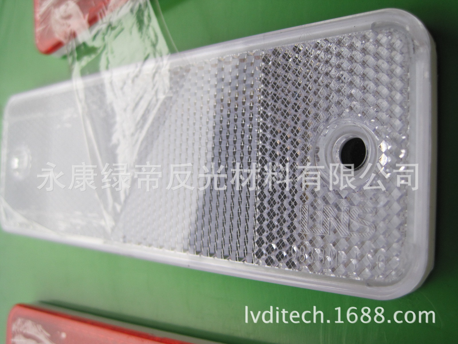 四格LNS反射器 07