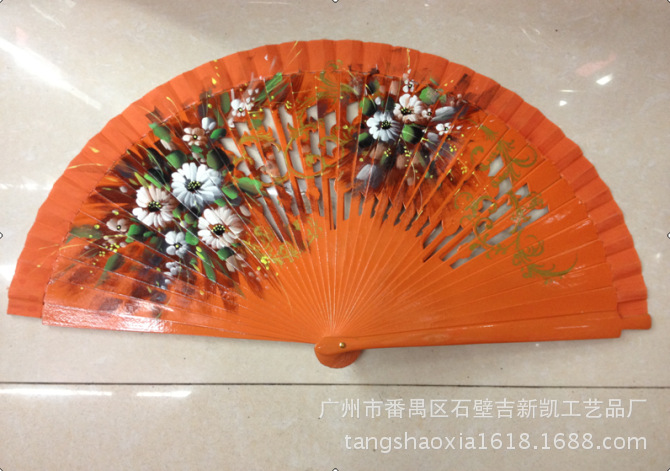 厂家专业生产各种彩绘西班牙扇 镂空宫廷女扇 木扇 广告扇折扇