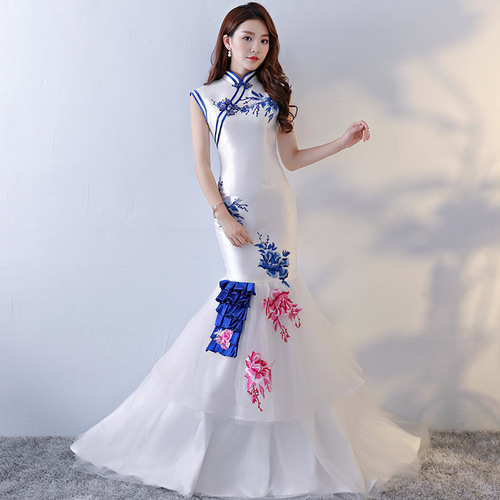 Blue and white porcelain fishtail wedding dress long tailed lady cheongsam show long party performance dress Blue and white porcelain fishtail wedding dress long tailed lady cheongsam show long party performance dress