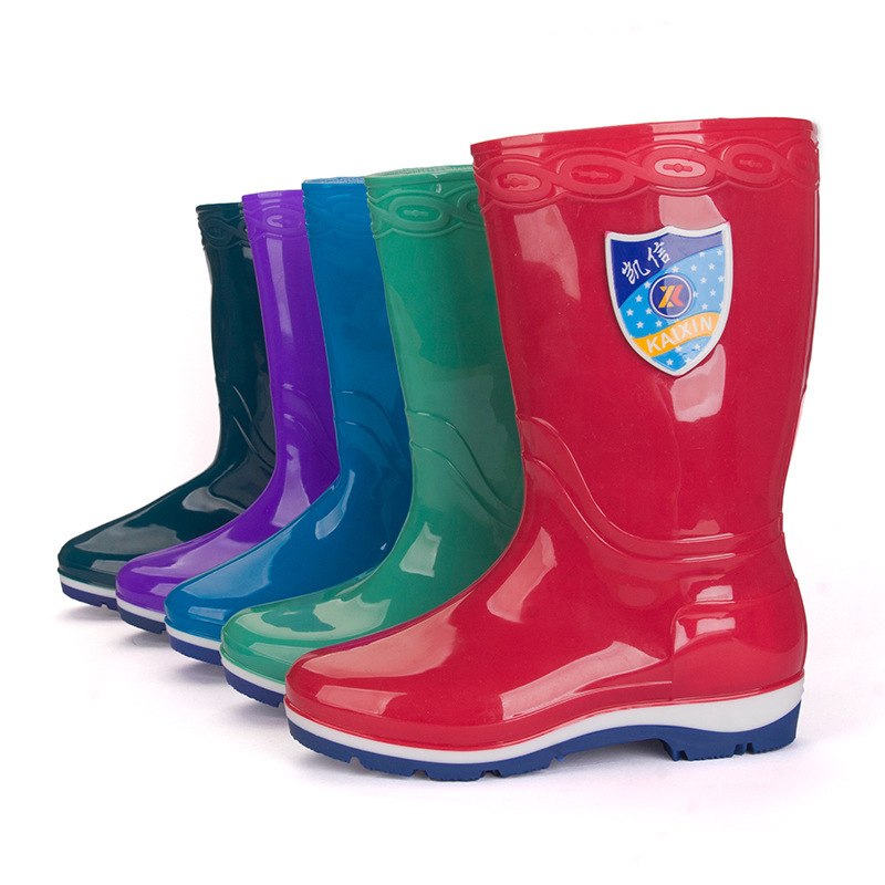 PVC mid-high rain boots fashion solid color water shoes Children's Four Seasons non-slip beef bottom Labor shoes in stock PVC mid-high rain boots fashion solid color water shoes Children's Four Seasons non-slip beef bottom Labor shoes in stock