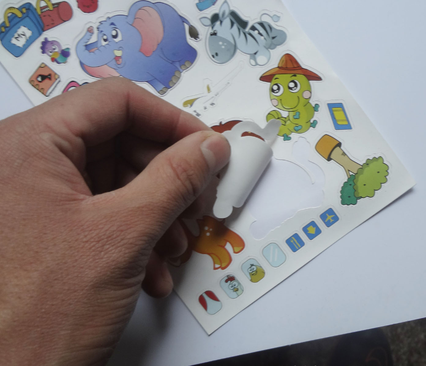 Patrón de dibujos animados personalizado etiqueta estática lechosa garantía de calidad inferior blanco