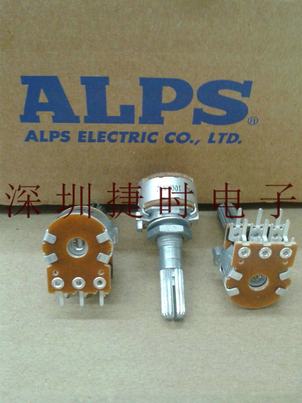小额批发日本 ALPS 16型A100K全密封式电位器