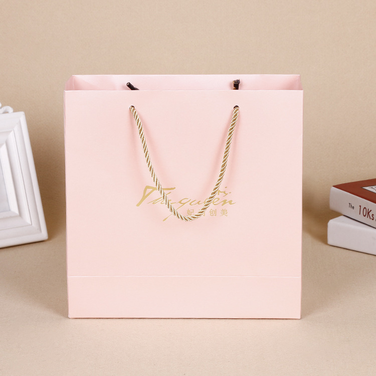 厂家直销耐用牛皮纸袋送礼礼品袋环保服装纸袋定制手提袋量大从优