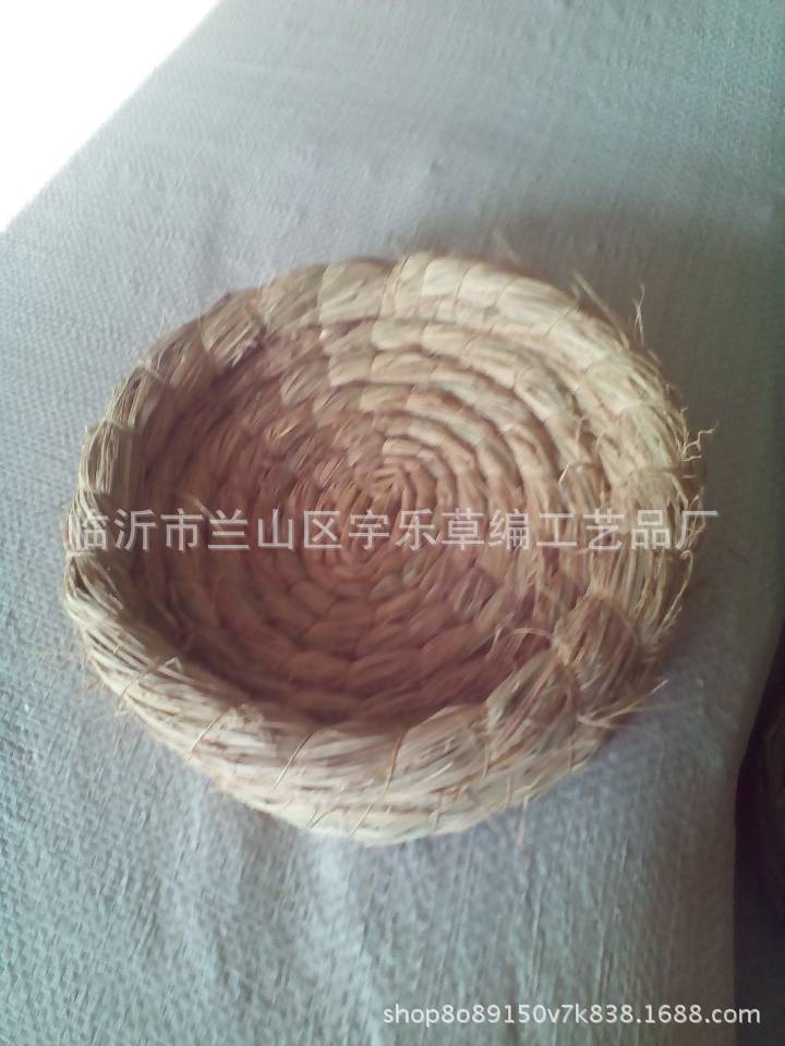 9、轮盘稻草 直径23至25公分 一件180个