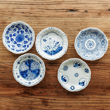 日本進口藍凜堂4寸陶瓷花輪型碟子 釉下彩小碟小菜碟
