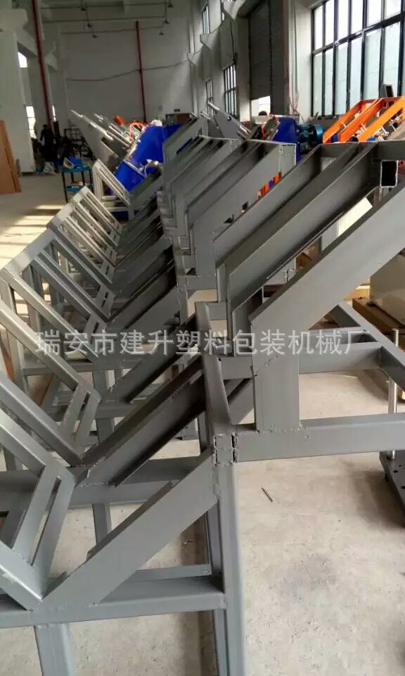 餐厅纸盘纸碟成型机 不需空压机耗电仅1.7kw 经济型浅纸碟成型机