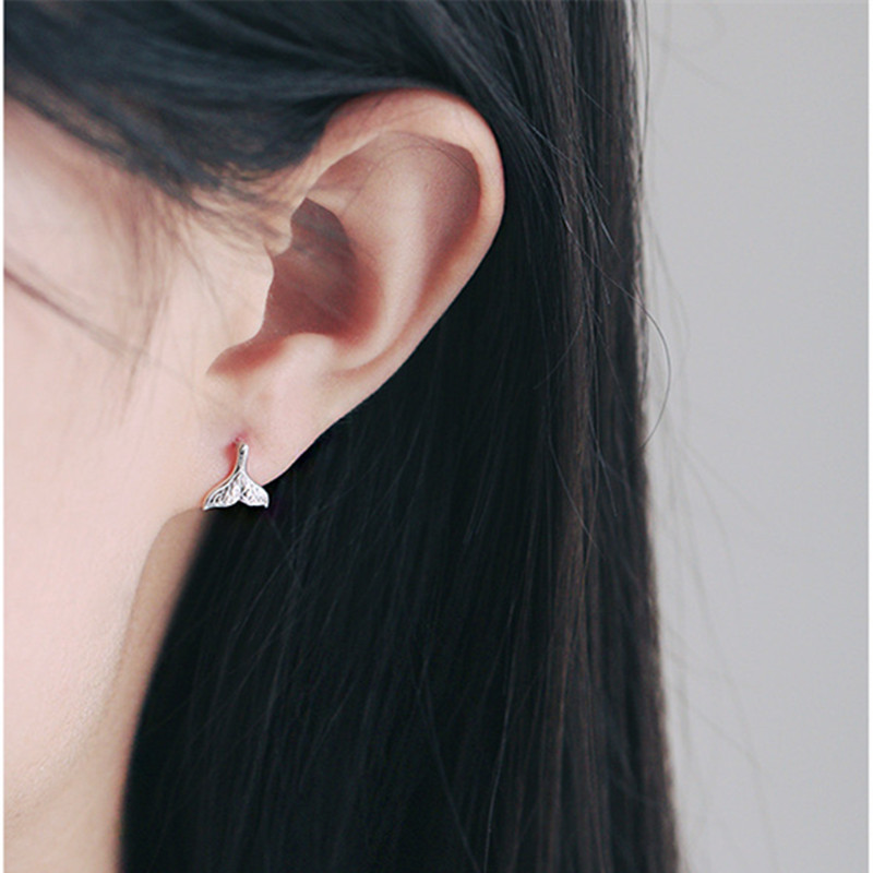 Simple Mermaid Stud Earrings Gold-plated Silver Fishtail Ear Studs display picture 5