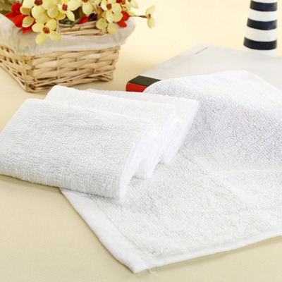 Manufactor 18g disposable hotel Tray towel hotel Restaurant Kerchief Plain Napkin