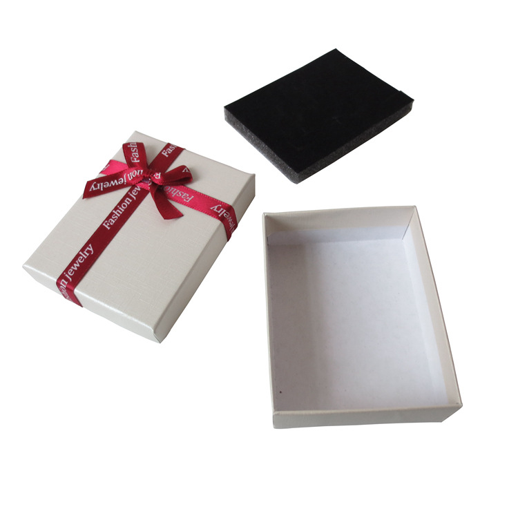 铦磋澏缁撻グ鍝佺洅-绌洪棿03