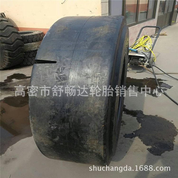 现货供应17.5-25 L-5S光面花纹矿井铲车轮胎 装载机轮胎