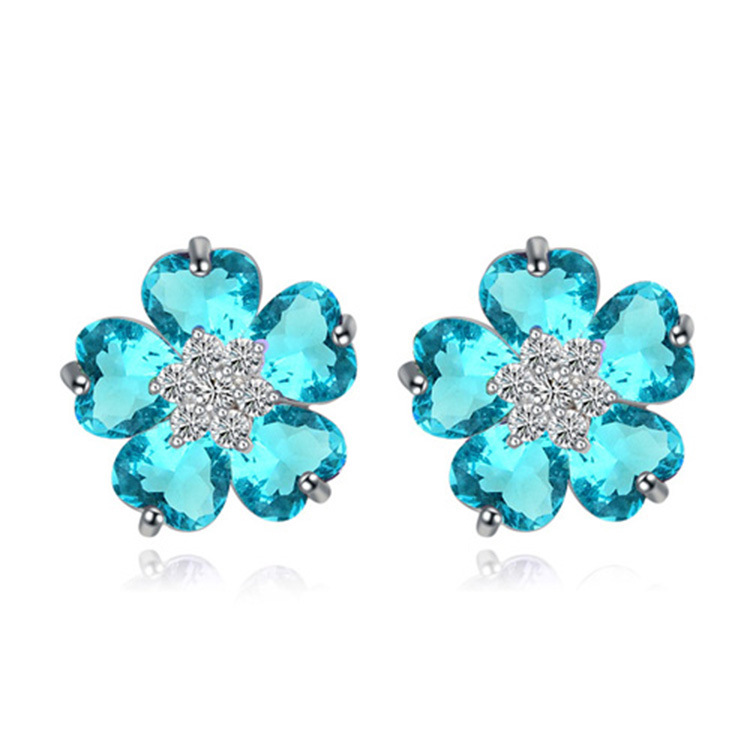 Nouveau Haut De Gamme Incrusté Zircon Boucles D'oreilles Konggu Bleu Coréen Style De Mode Simple Vintage Ornement 20815602 display picture 3