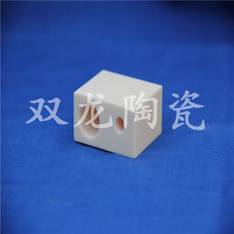 电气工业陶瓷块  工业陶瓷 机械陶瓷 耐磨陶瓷块