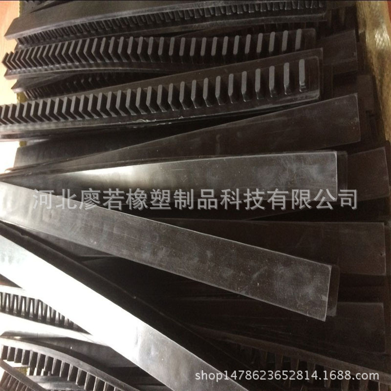厂家供货 汽车玻璃卡条 橡胶齿条 橡胶制品运输用橡胶卡条
