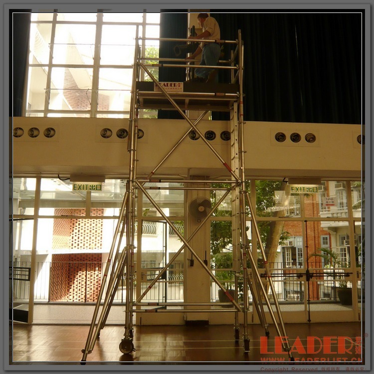 �������Ͻ���ƶ�װ���ּ� �����ݳ���6m�ߵƾ�ά��ʹ�� ��ȫ�ɿ�