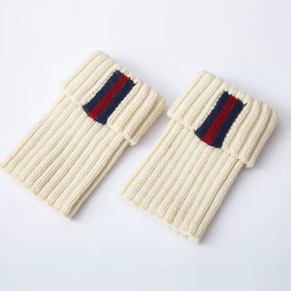 Ivory white/purple red