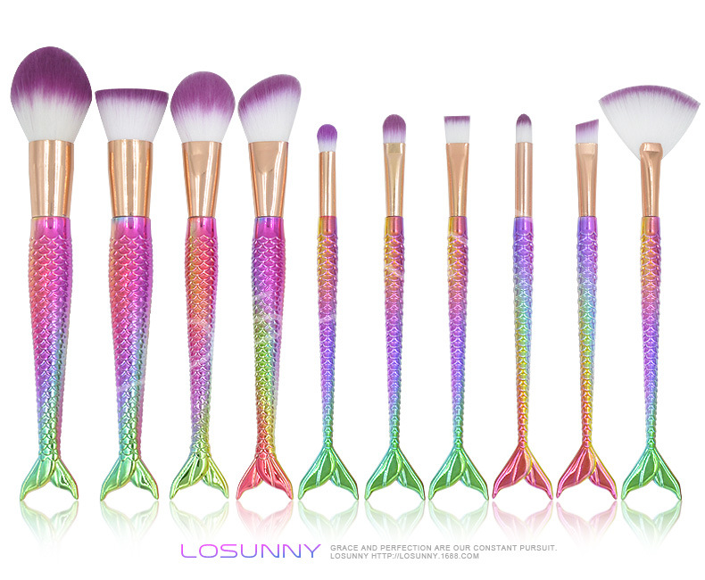 Mermaid Makeup Brush 1